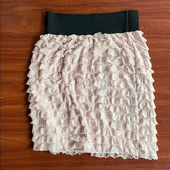 Light pink ruffle skirt - Picture 1 of 1